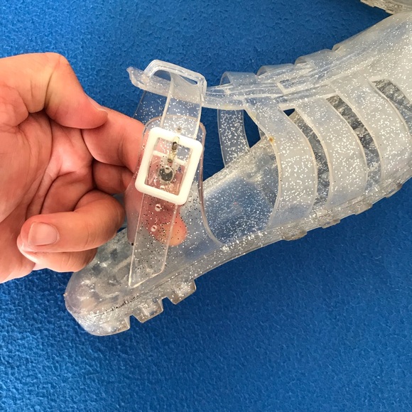 Women’s Clear Jelly Sandals - Picture 12 of 13